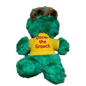 Vintage: Sesame Street Playskool, 1983 Oscar The Grouch Plush Toy